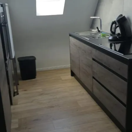 Hausnummer 1, Kontaktloser Self Check-in *