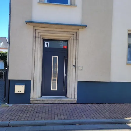 Hausnummer 1, Kontaktloser Self Check-in